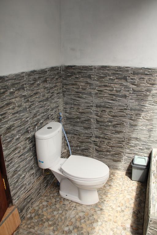 Dina Home Stay At Desa Wisata Wongayagede 자띠루위 외부 사진