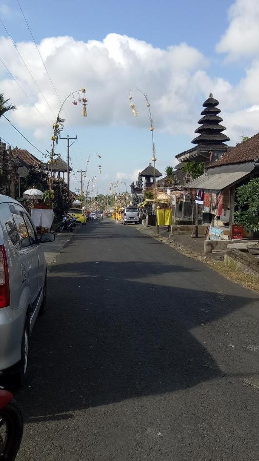Dina Home Stay At Desa Wisata Wongayagede 자띠루위 외부 사진